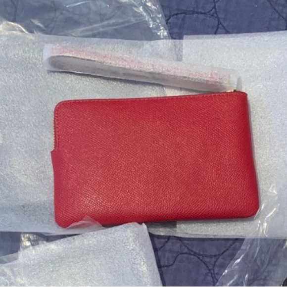 New COACH Corner Zip Wristlet/Wallet - Picture 2 of 3